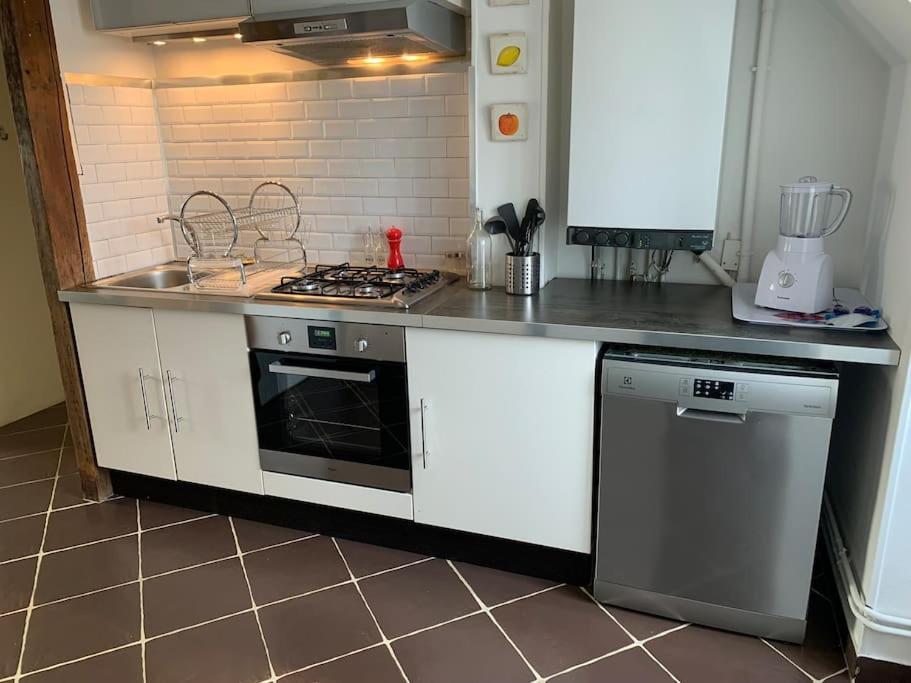 Nevers, Appartement De Standing Proche De La Gare Eksteriør bilde
