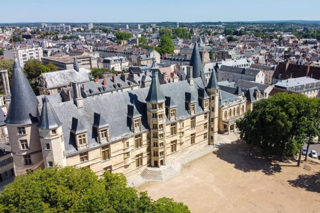 Nevers, Appartement De Standing Proche De La Gare Eksteriør bilde