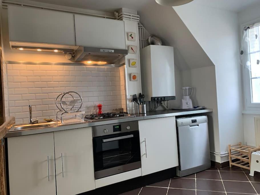 Nevers, Appartement De Standing Proche De La Gare Eksteriør bilde